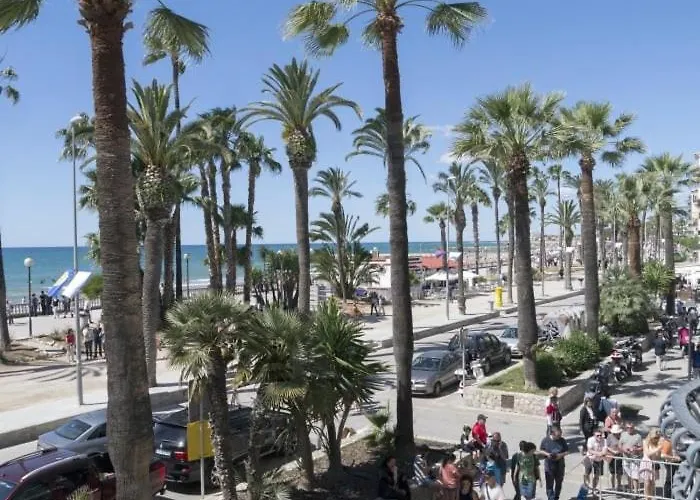 Sitges Seafront Refugio Batllo