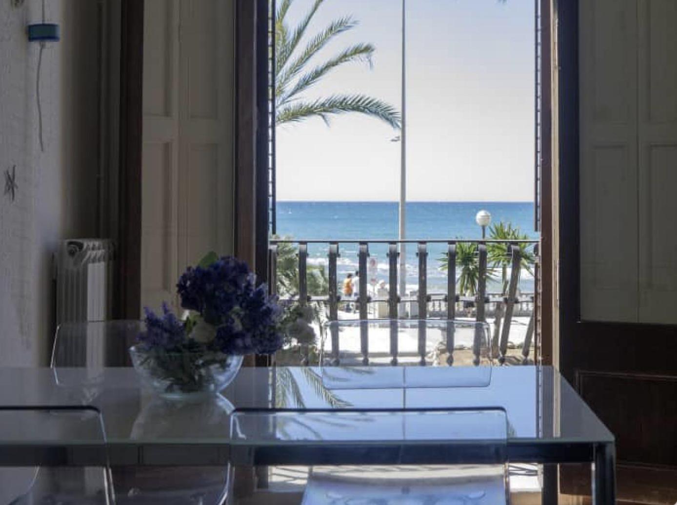 Seafront Refugio Batllo Apartamento